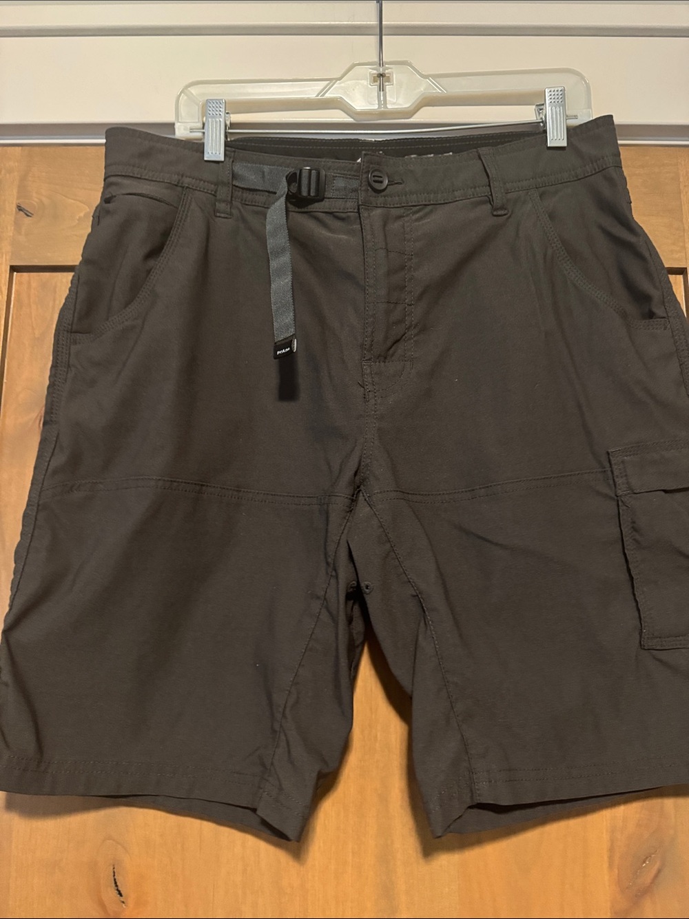 PrAna Zion Shorts Mens 34 X 10 charcoal Stretch Nylon Hiking Cargo Outdoors cool